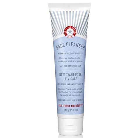 FIRST AID BEAUTY FACE CLEANSER